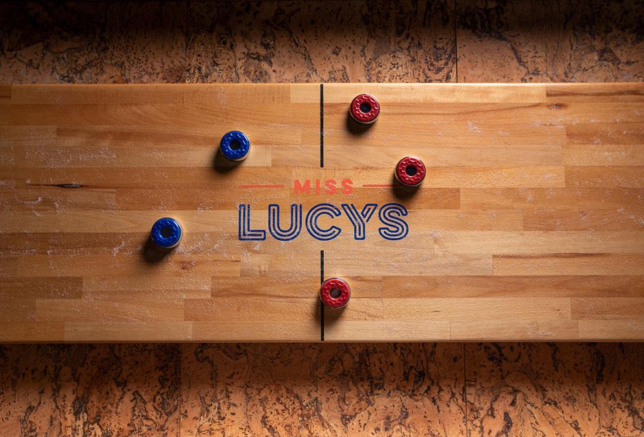 Lylo Auckland Hotel Zewnętrze zdjęcie Miss Lucy's