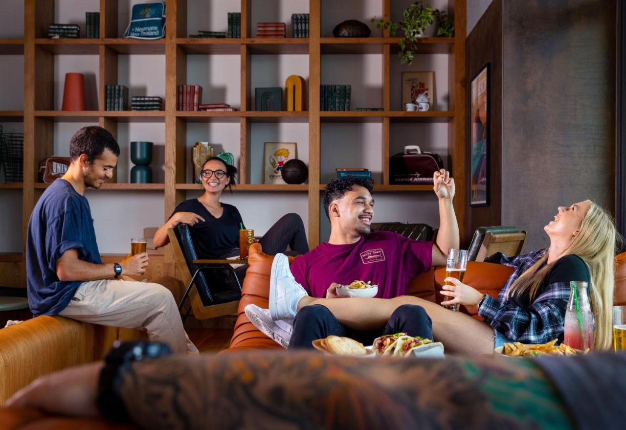 Lylo Auckland Hotel Zewnętrze zdjęcie Residents at the University of Navarra