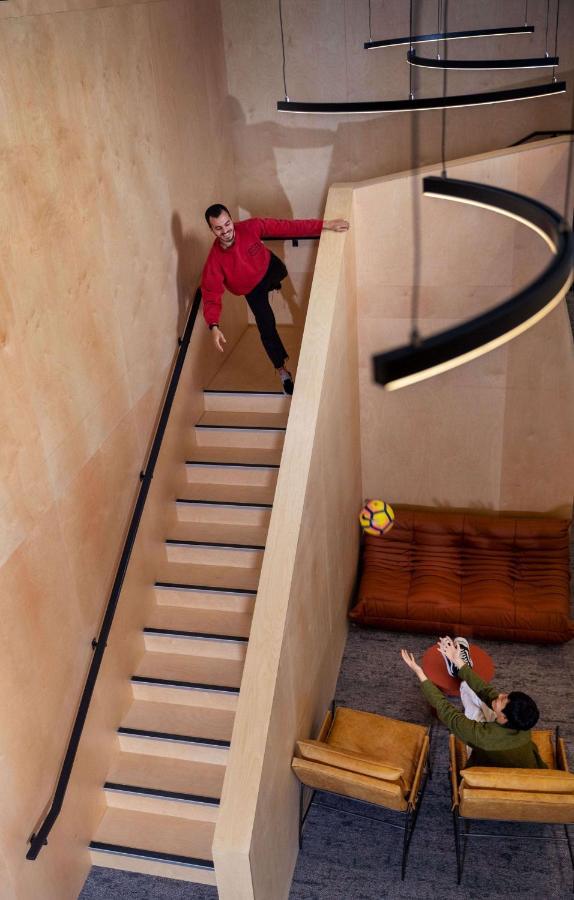 Lylo Auckland Hotel Zewnętrze zdjęcie The staircase
