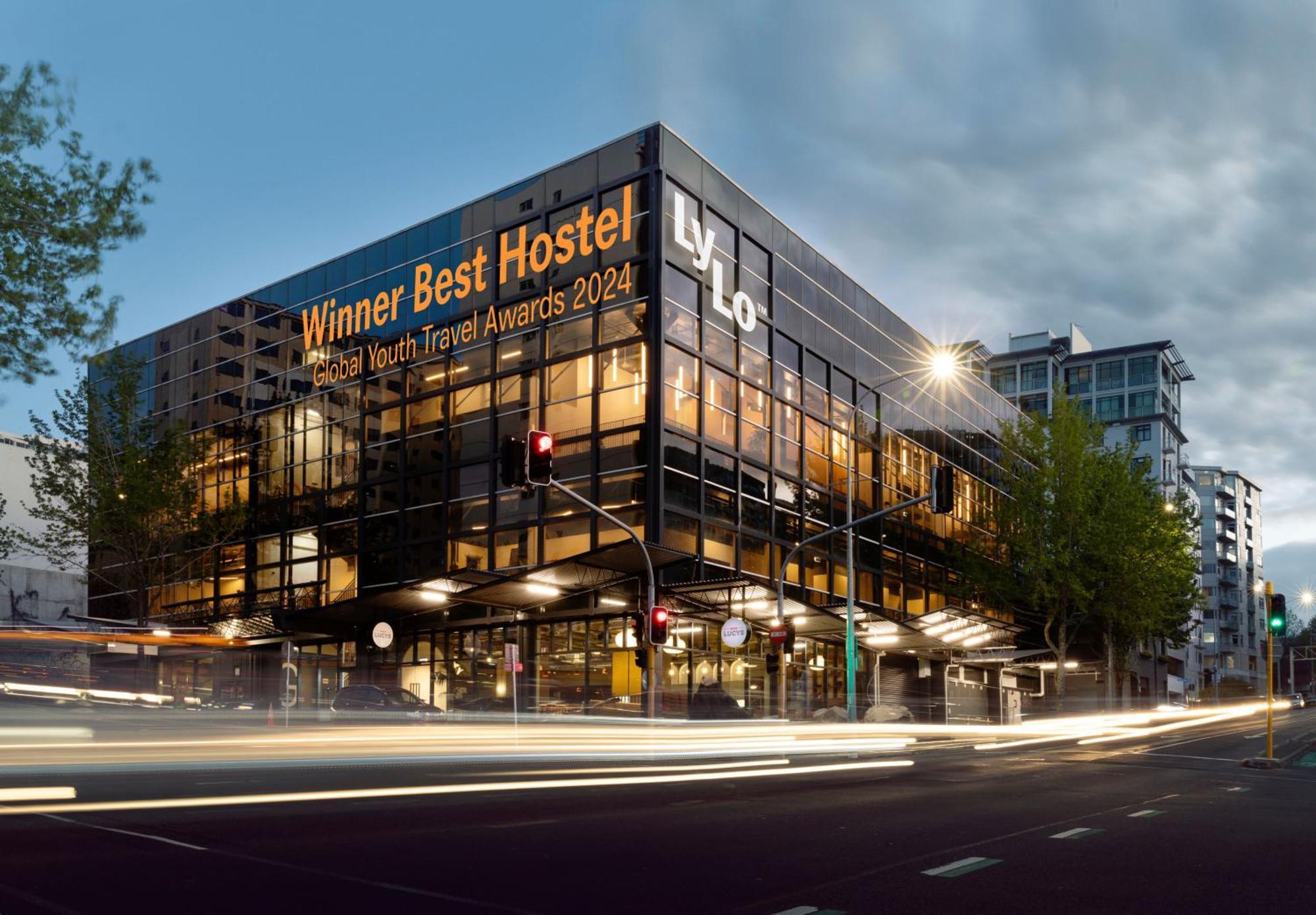 Lylo Auckland Hotel Zewnętrze zdjęcie The award-winning hostel in Frankfurt